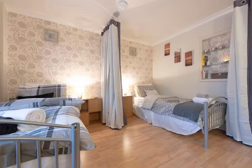 3bedroom Sleeps8 Parking Familyfriendly Nearexcel