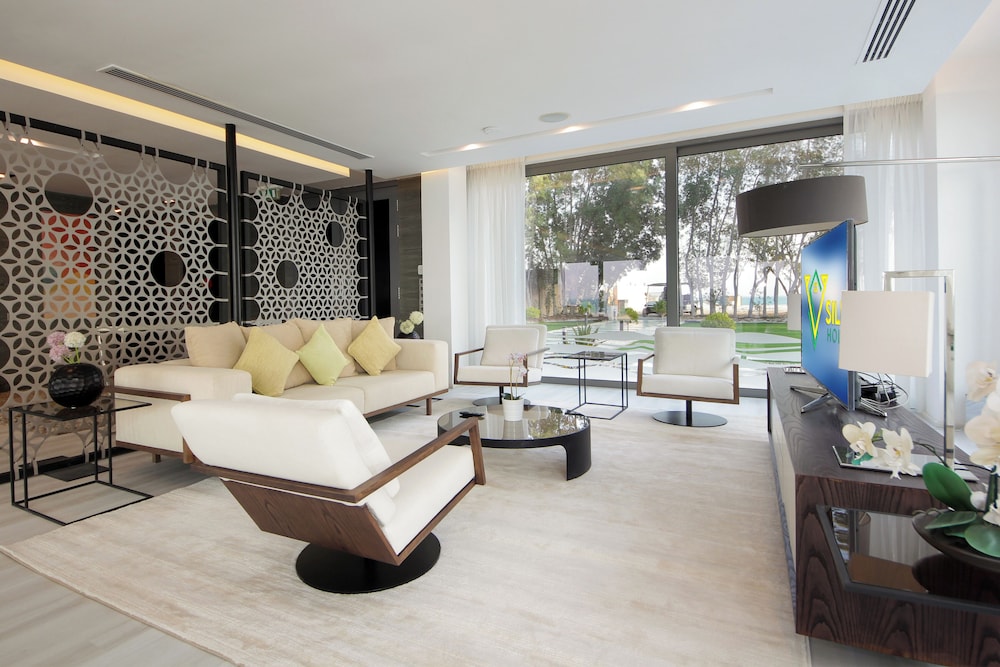 Overwater Luxury Retreat - Nurai Island
