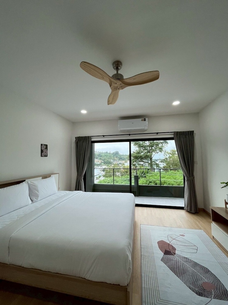 Hill Bay Suites