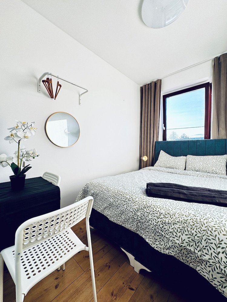 Central 8BR Stay with Garden and Terrace