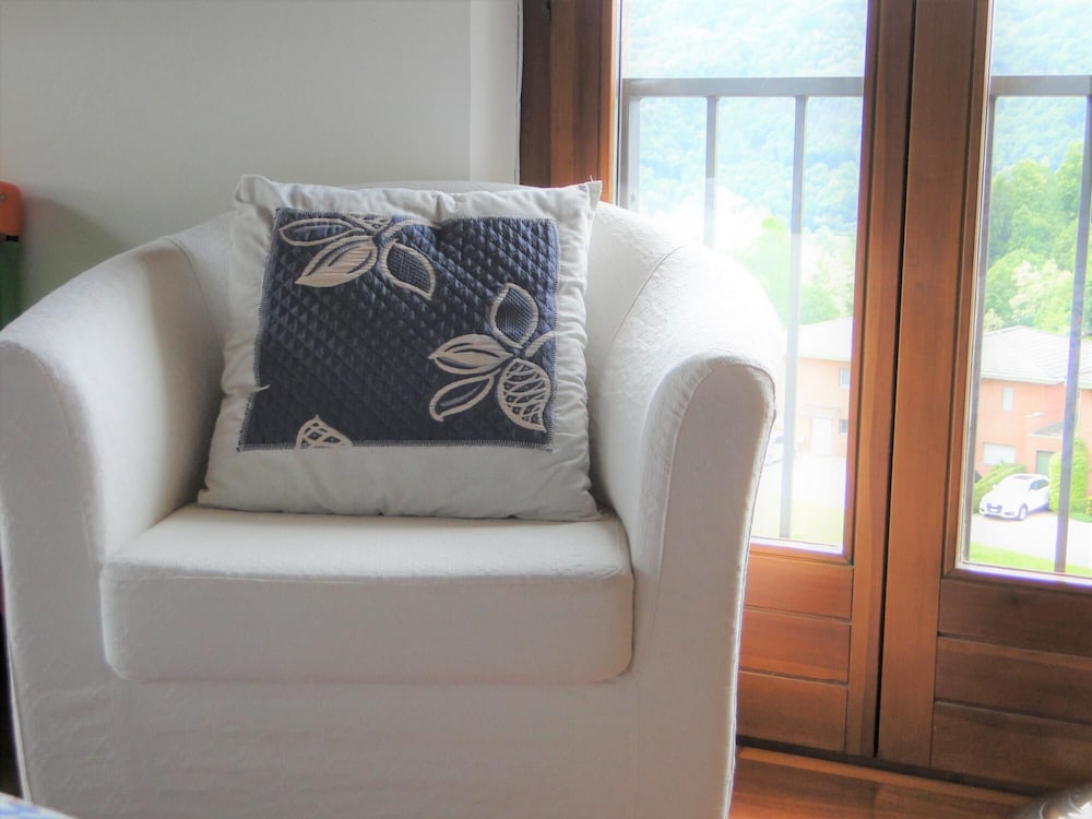 Charming Duplex Close to Lugano view 3