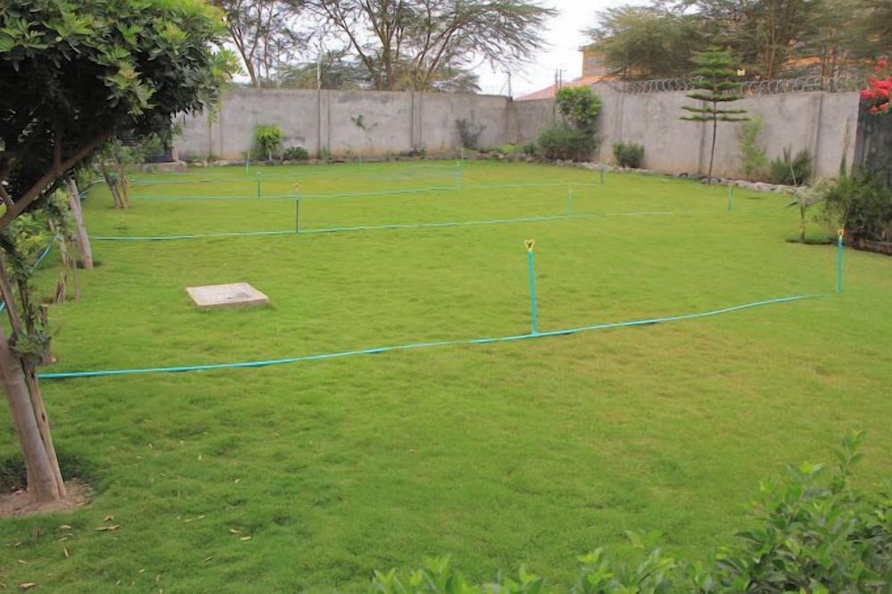 Lux Suites Bida Furnished Apartments