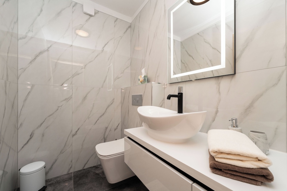 Penthouse Adela