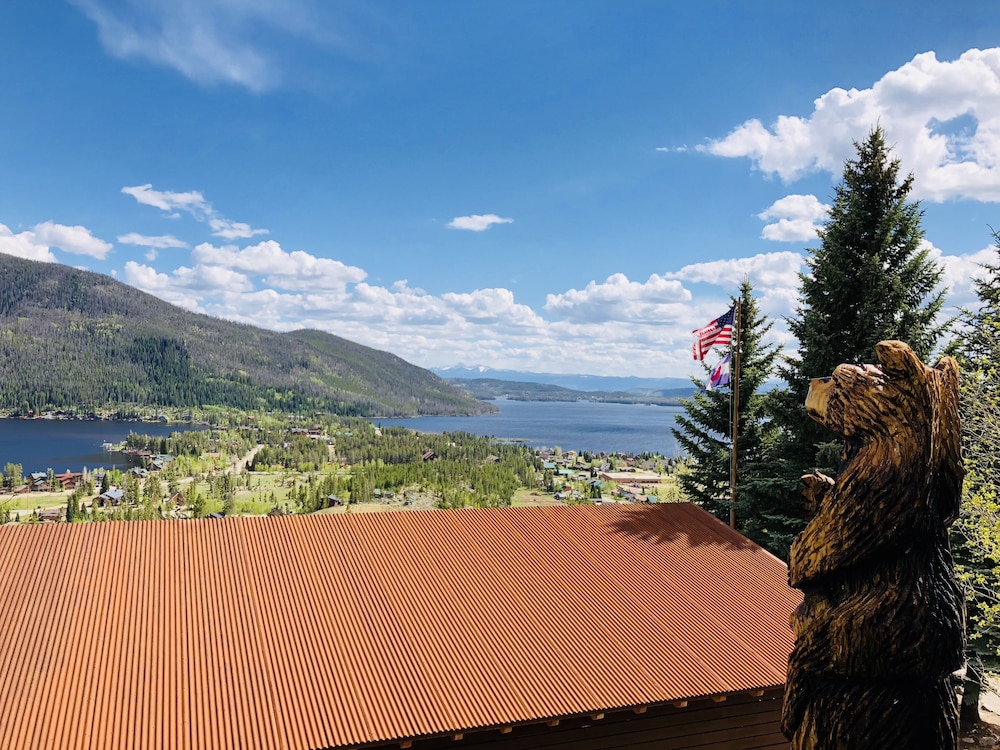 Grand Lake Lodge