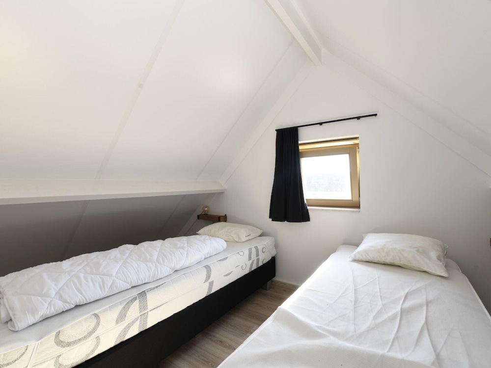 Holiday Home in Koksijde With Garden & Parking