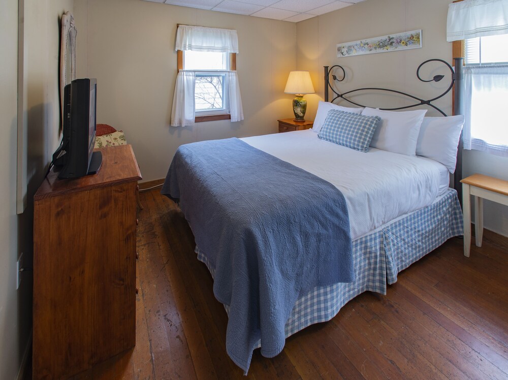 Edgewater Resort