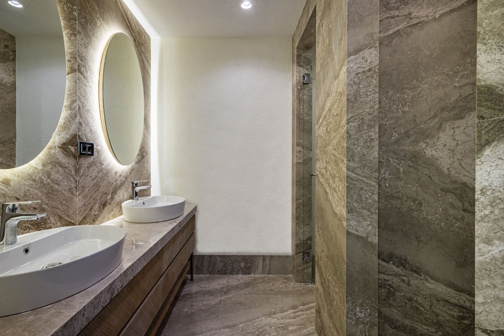 DelMare Reserve Otel & Spa - Image 73