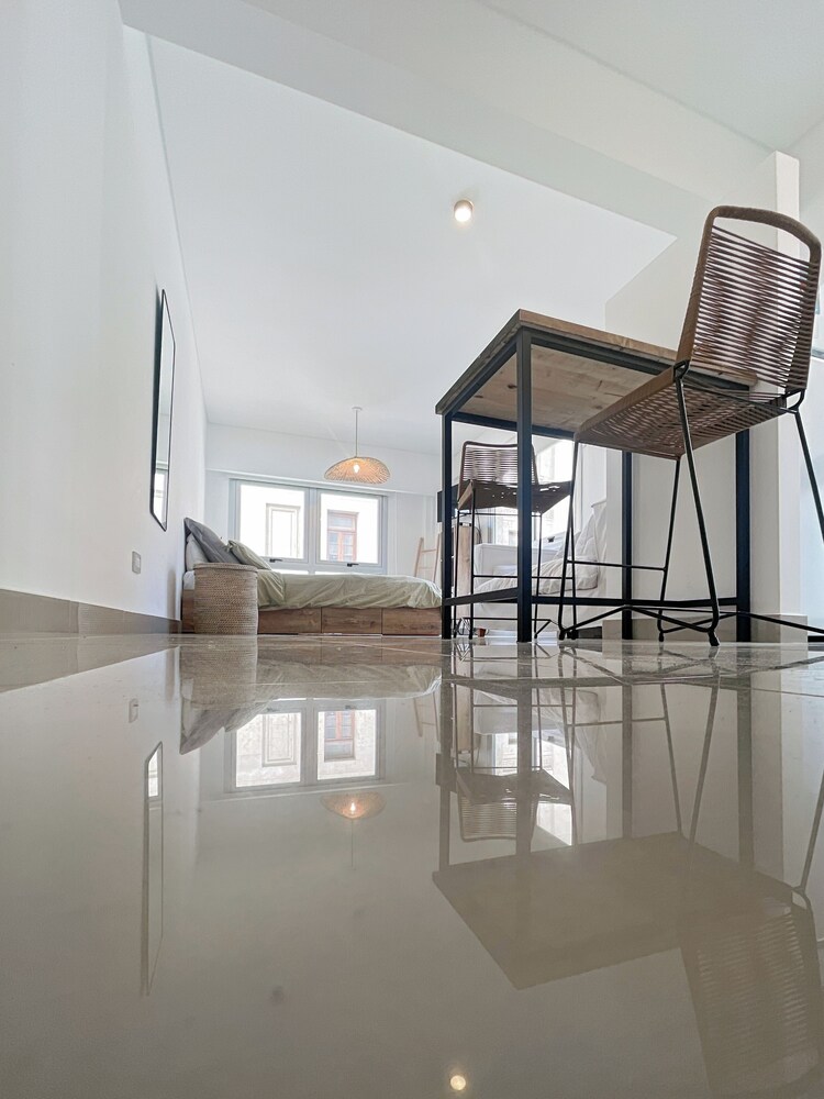 Ayres Suites Moreno