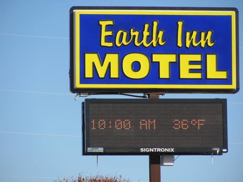 Earth Inn Motel