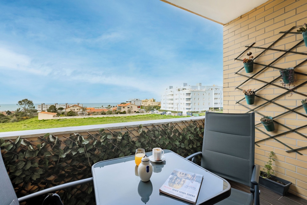 Ocean Views Oasis at S. Felix da Marinha