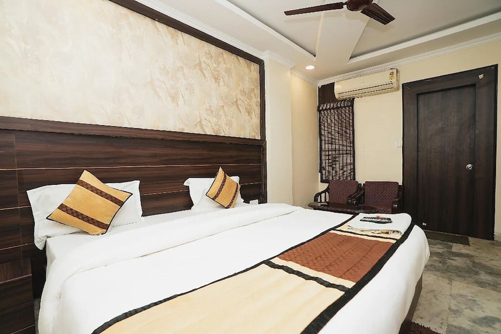 Hotel Dharam villa