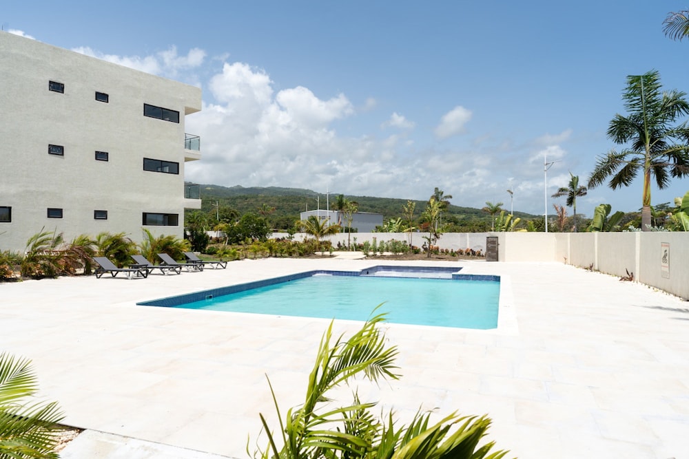 Paradisiac Euphoria Beach Access Pool 24hr Gated