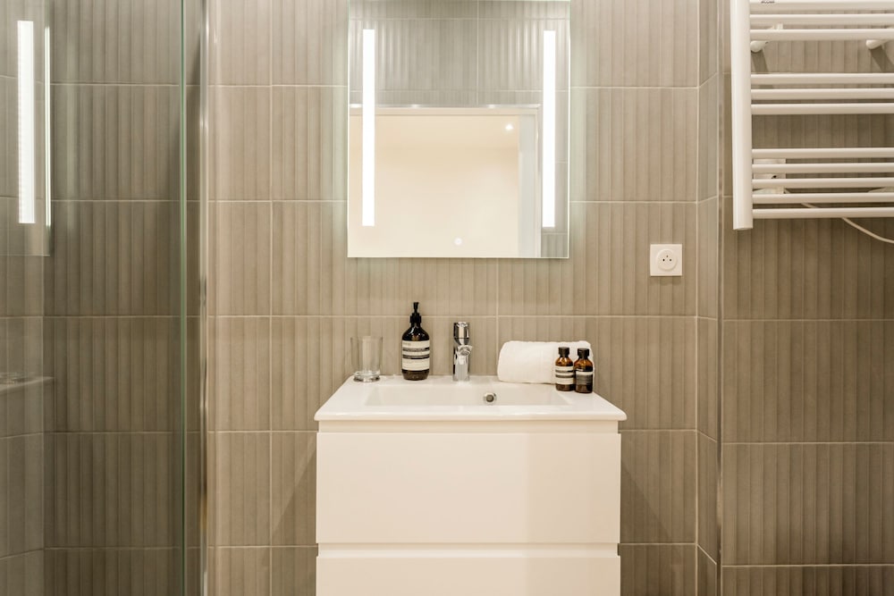 Design 1 BDR with AC