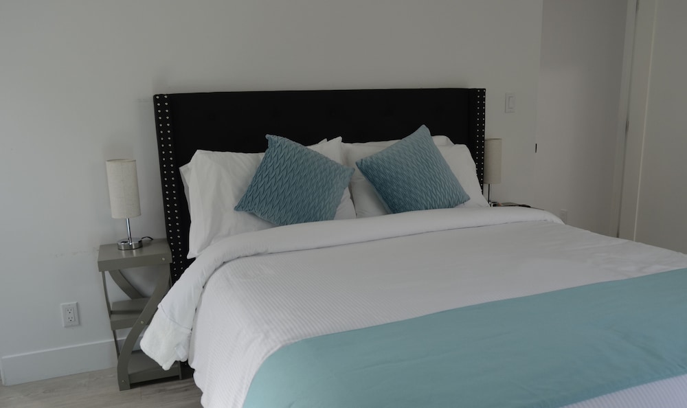 Dimond Abode Vacation Rental