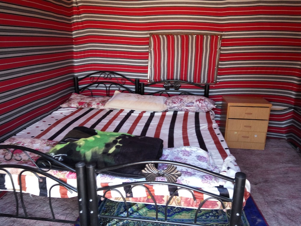 Al sultan bedouin camp view 5