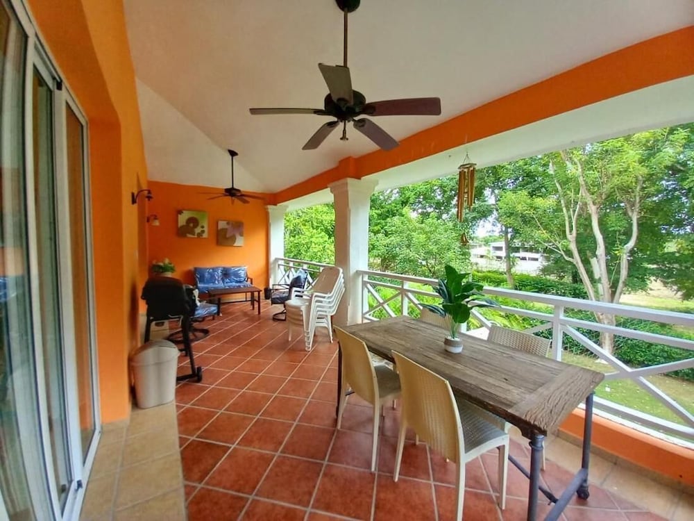 Las Brisas, Juan Dolio, 3br, 2 Pools, Jacuzzi, Beach, Golf, 7 Sleeps