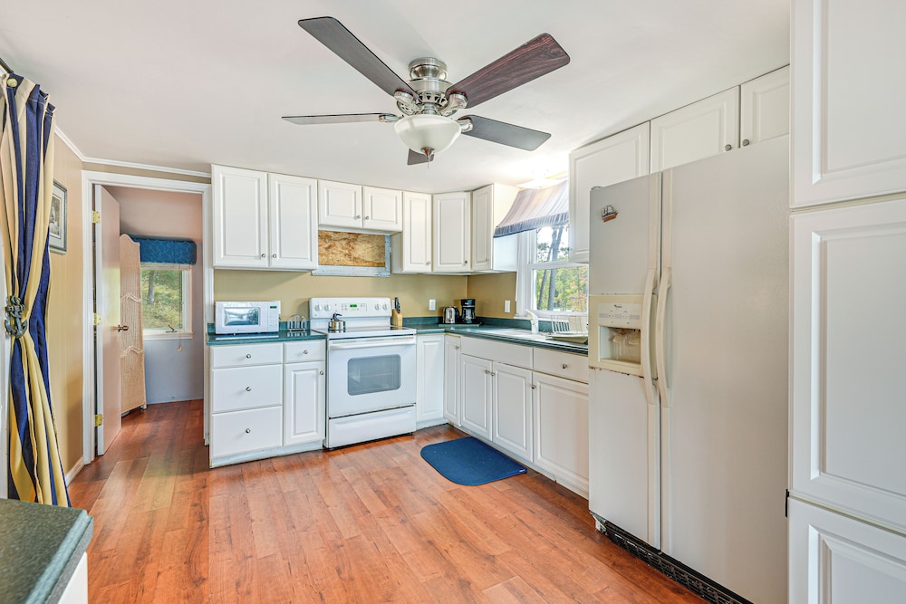 St Lawrence River Cottage w/ Panoramic Views!