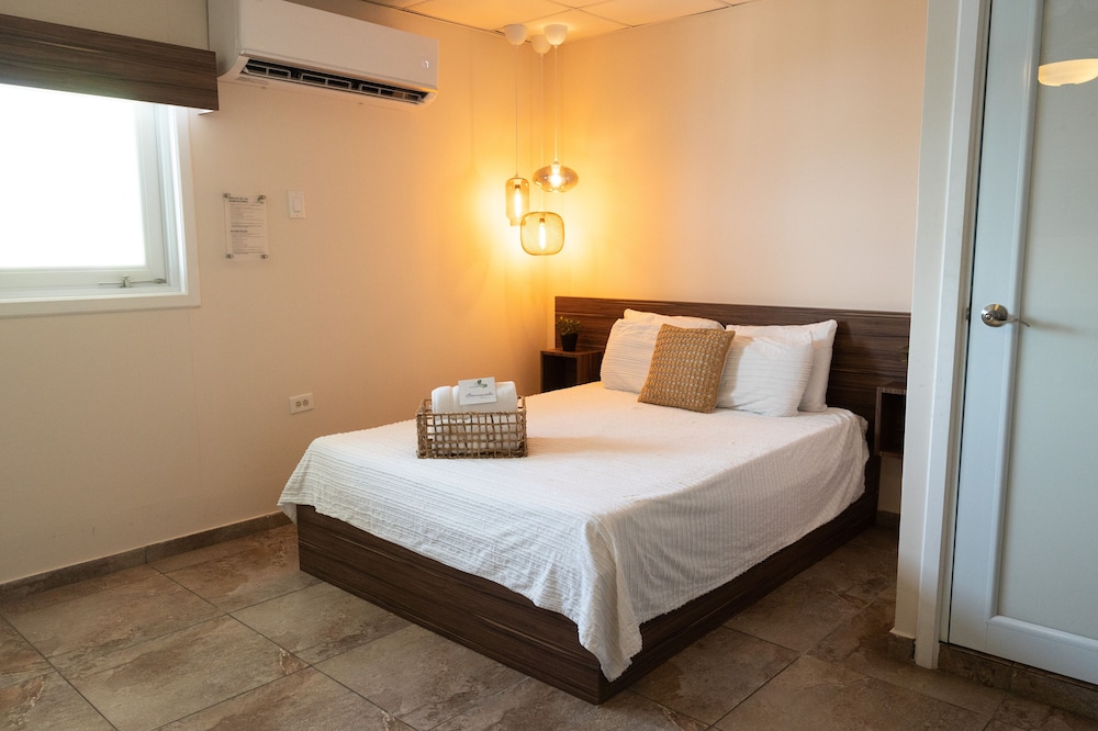 Rooms Boutique by Annie's