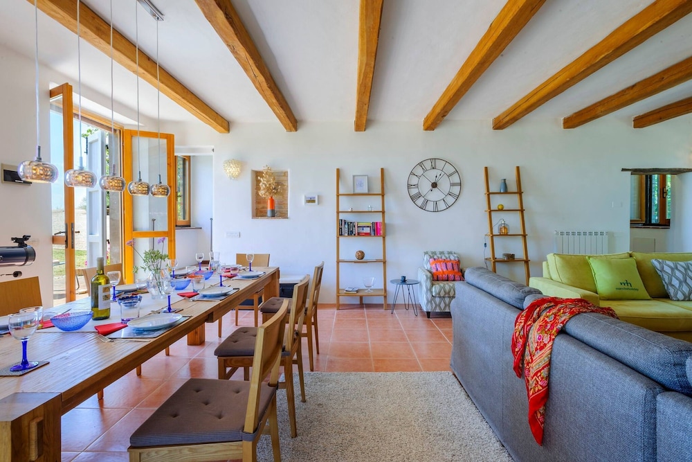 Casa Felicita 8 by Marche Holiday Villas