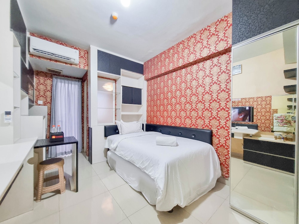 Enjoy Living Studio Student Castle Yogyakarta Apartment