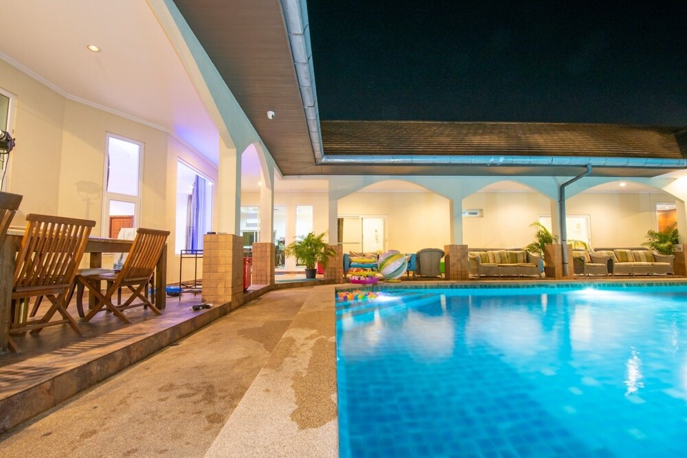 Pool Villa for Families and Party