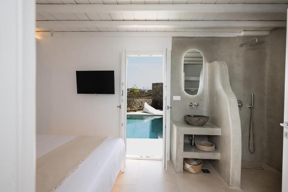 Sunrise Villa Sea View Private Pools