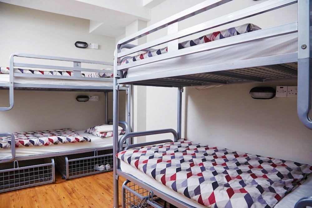 Brú Bar & Hostel