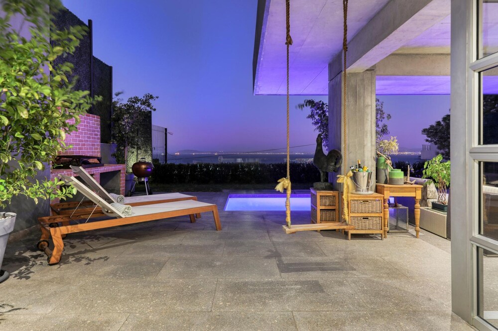 Majestic Skye Villa - Green Point view 3
