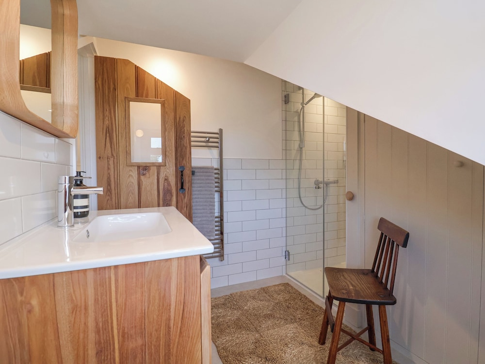 Beta Cottage