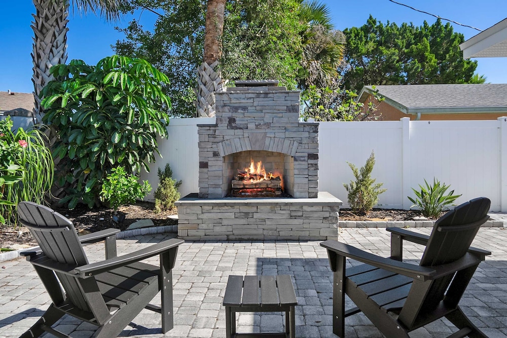 Private Beach Access Sauna Outdoor Fireplace