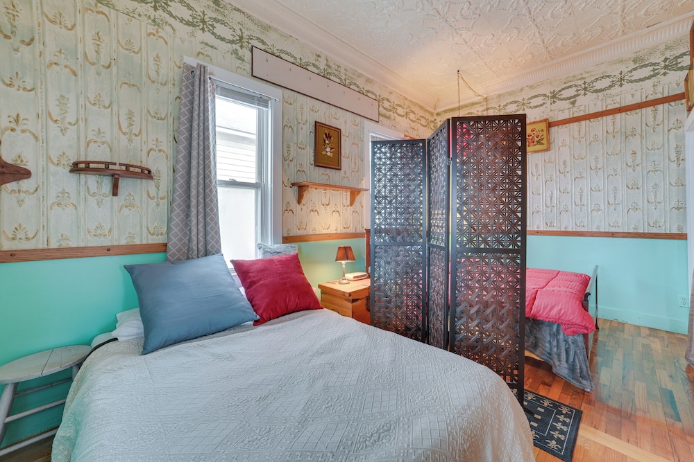 Historic Houghton Lake Getaway Near Shoreline - Property Image 28