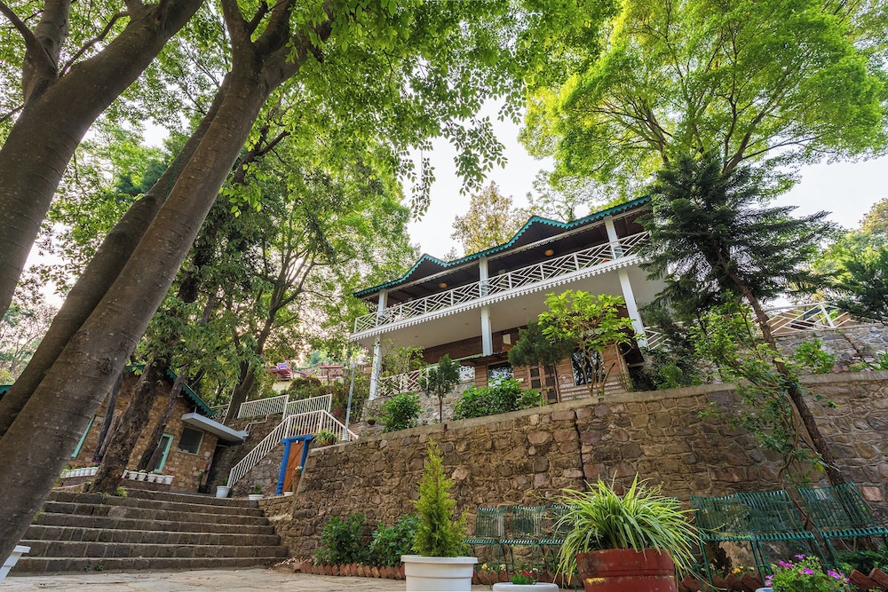 Echor Malusara Lakeview Retreat Bhimtal