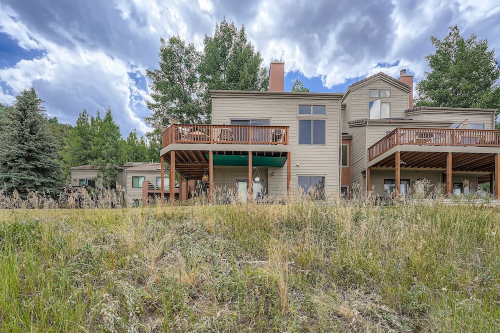 Chimney Creek 2 Bedroom Condo