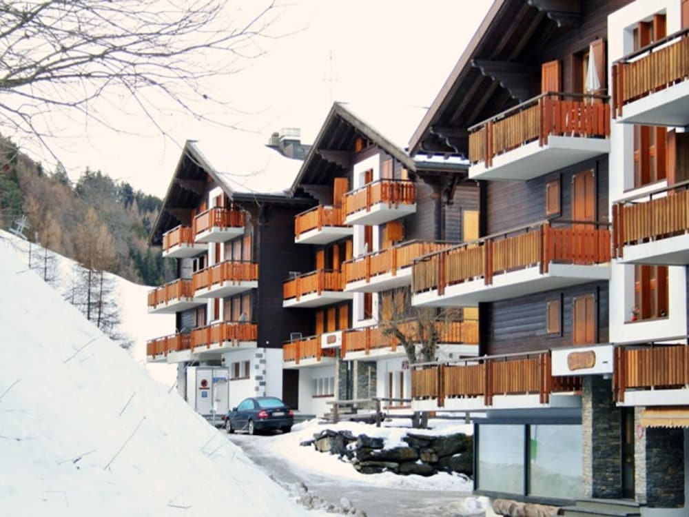 Gorgeous Apartment Amidst Valleys
