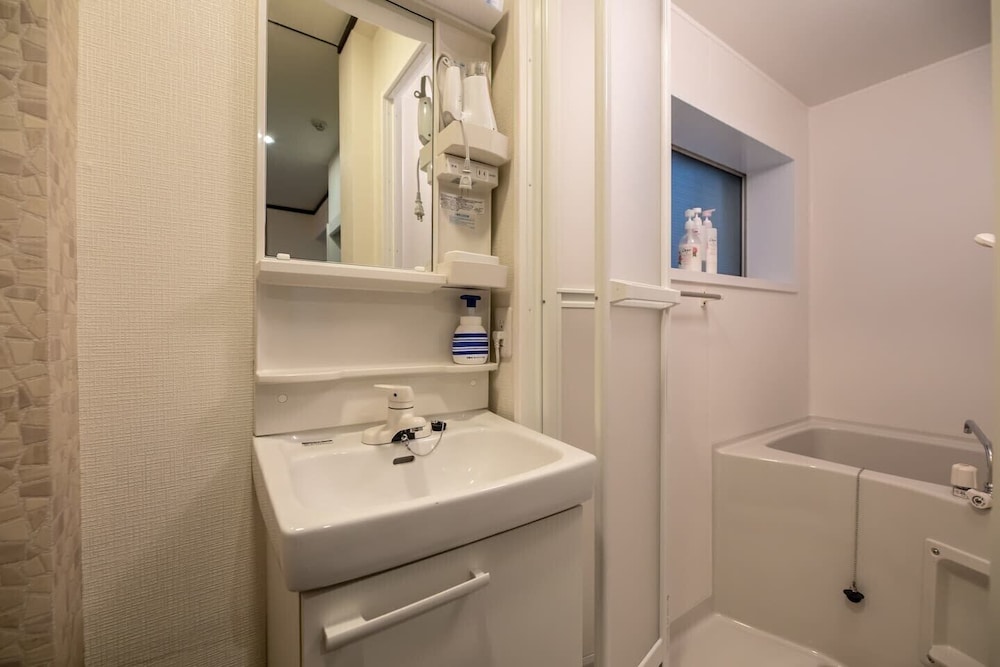 R-Guest Residence