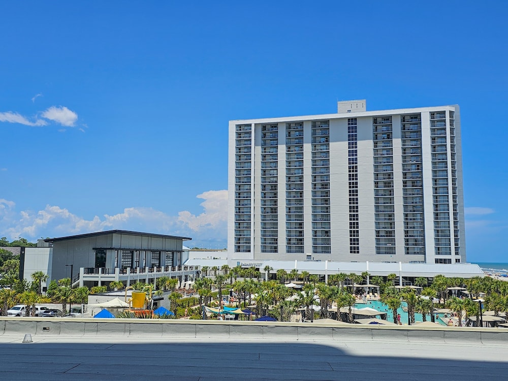 Brighton 103, Ocean View Condo, Full Amenities. 2 Bedroom Condo