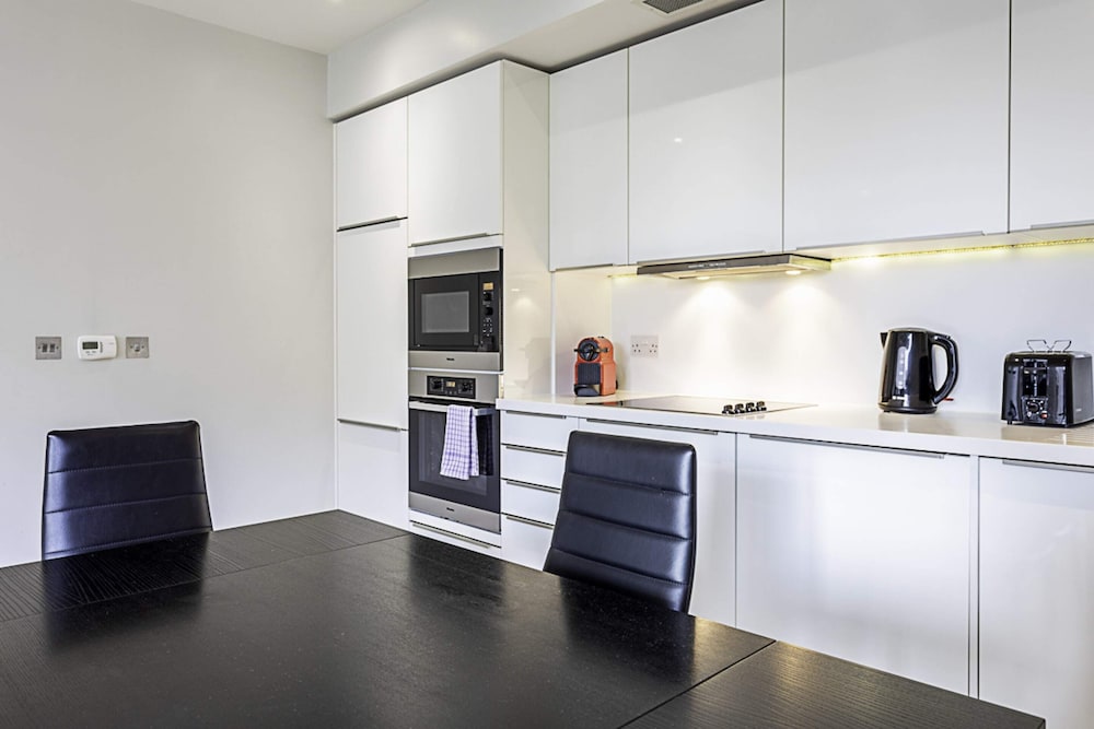 Wonderful Holborn Apartment