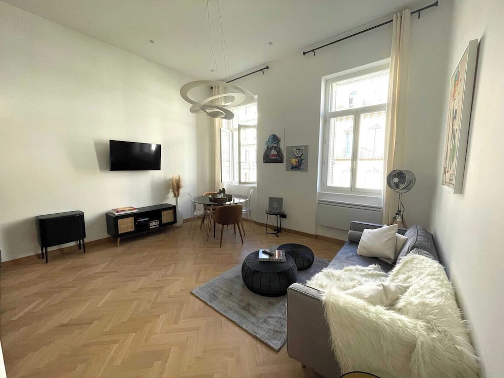 Apt Mezzanine 2bdr/4p- Notre Dame/vieux-port