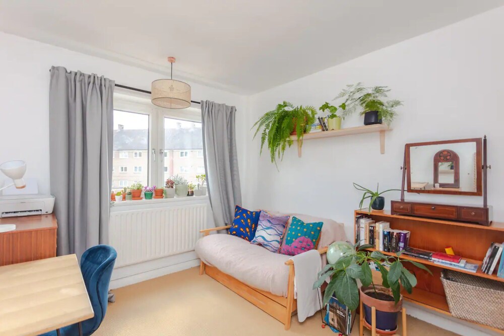 Cosy 2 Bedroom Apartment in Bethnal Green Near Victoria Park