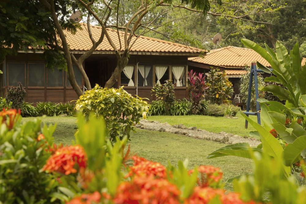 Hotel Canto de Ballenas - Image 1