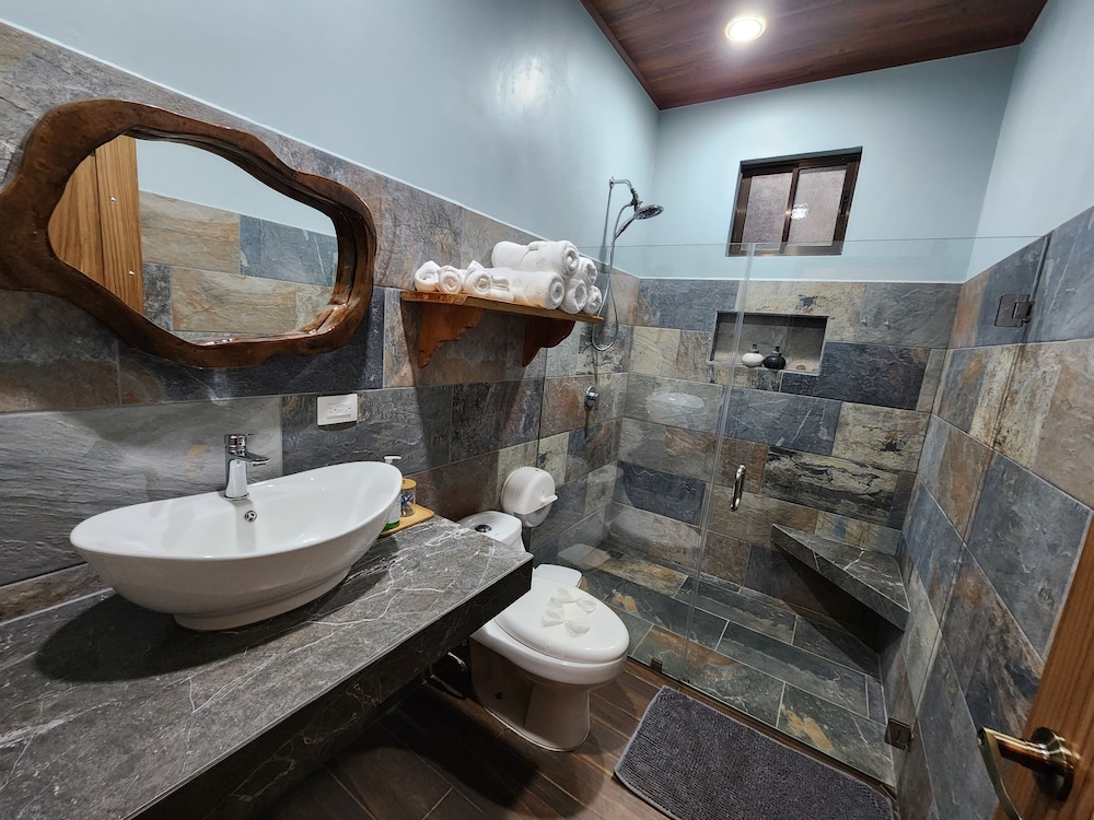 Cabañas Caeli Rainforest Glass Cabin La Perezosa La Fortuna
