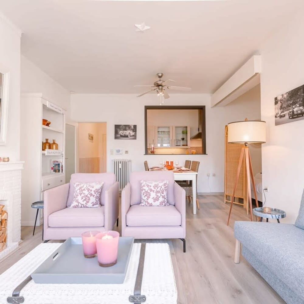 Beautiful and Spacious Studio With Side Seaview