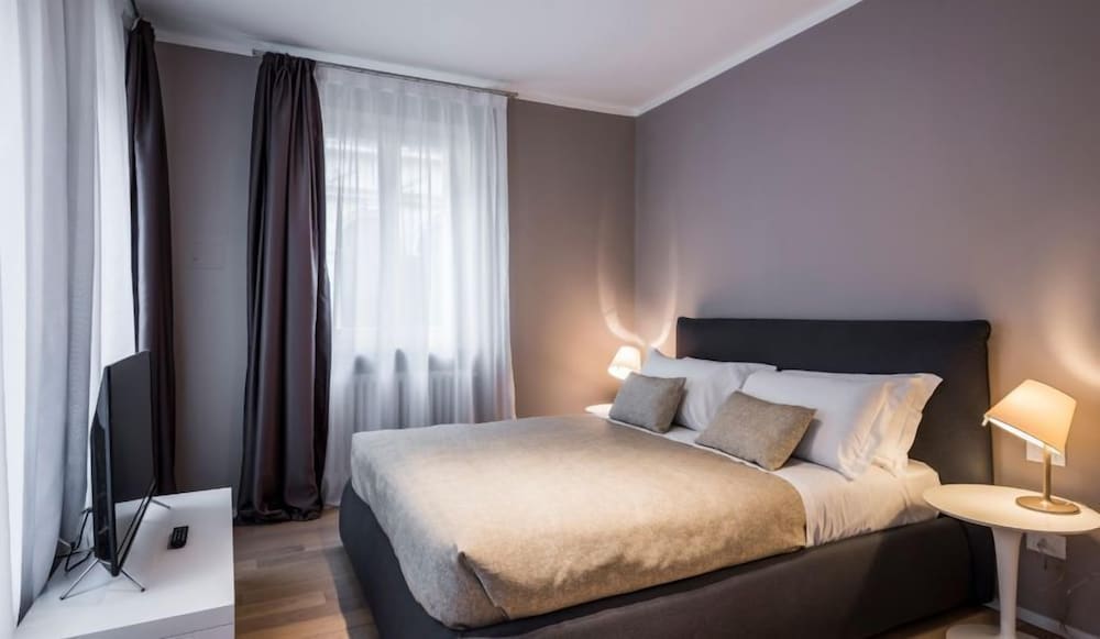 MYSWEETPLACE - Rialto Apartments