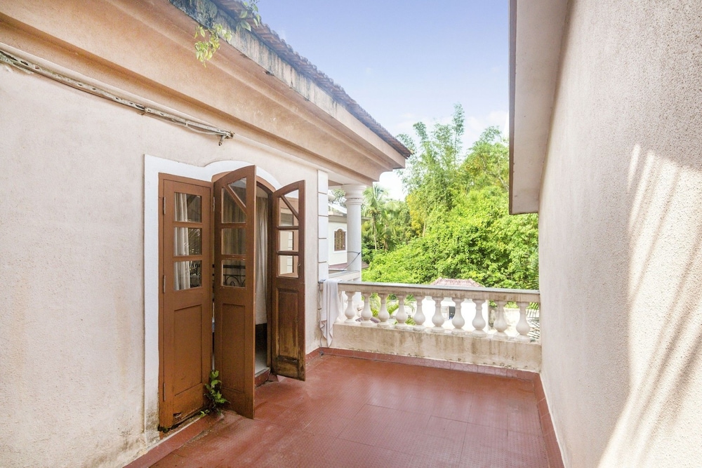 GuestHouser 4 BHK Villa 8209