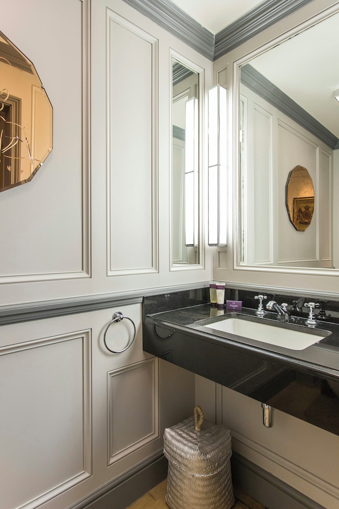Ovington Gardens by Onefinestay