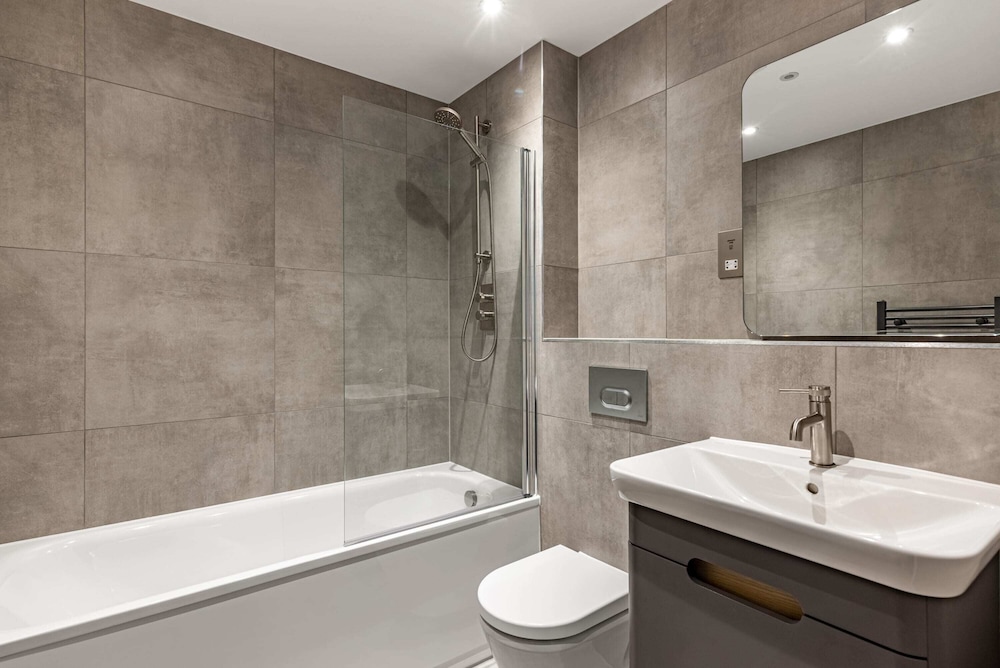 Amazing 2 bed Apartment in York Centre view 5