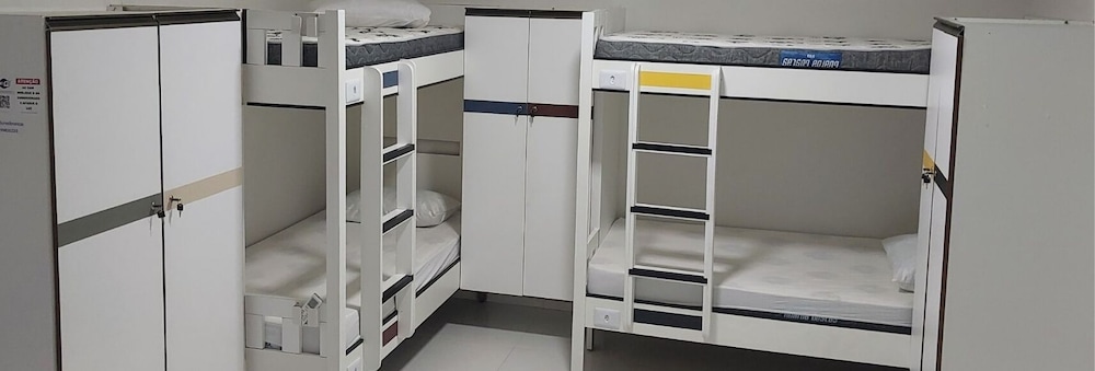 MANERO HOSTEL