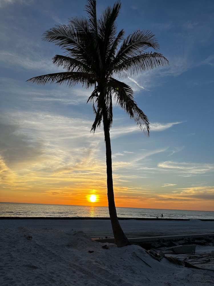 Sunset Paradise