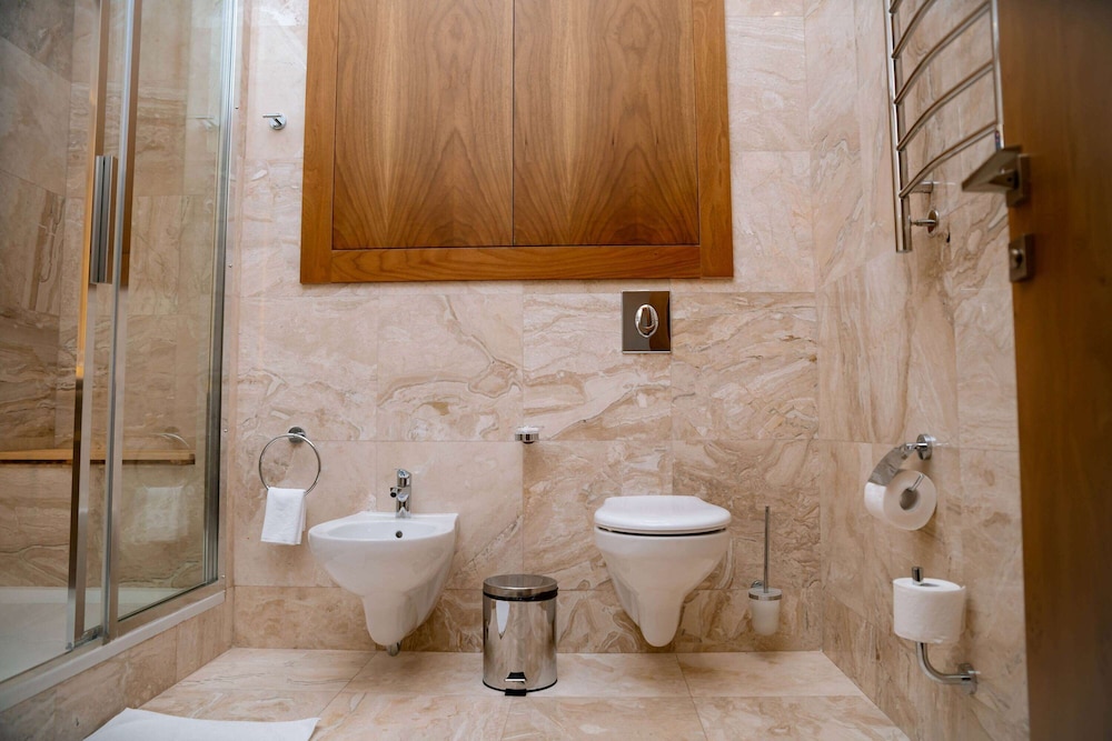 Wyndham Residences Aqkol