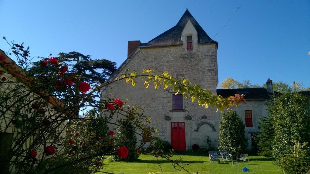 Le Manoir des Roches view 4